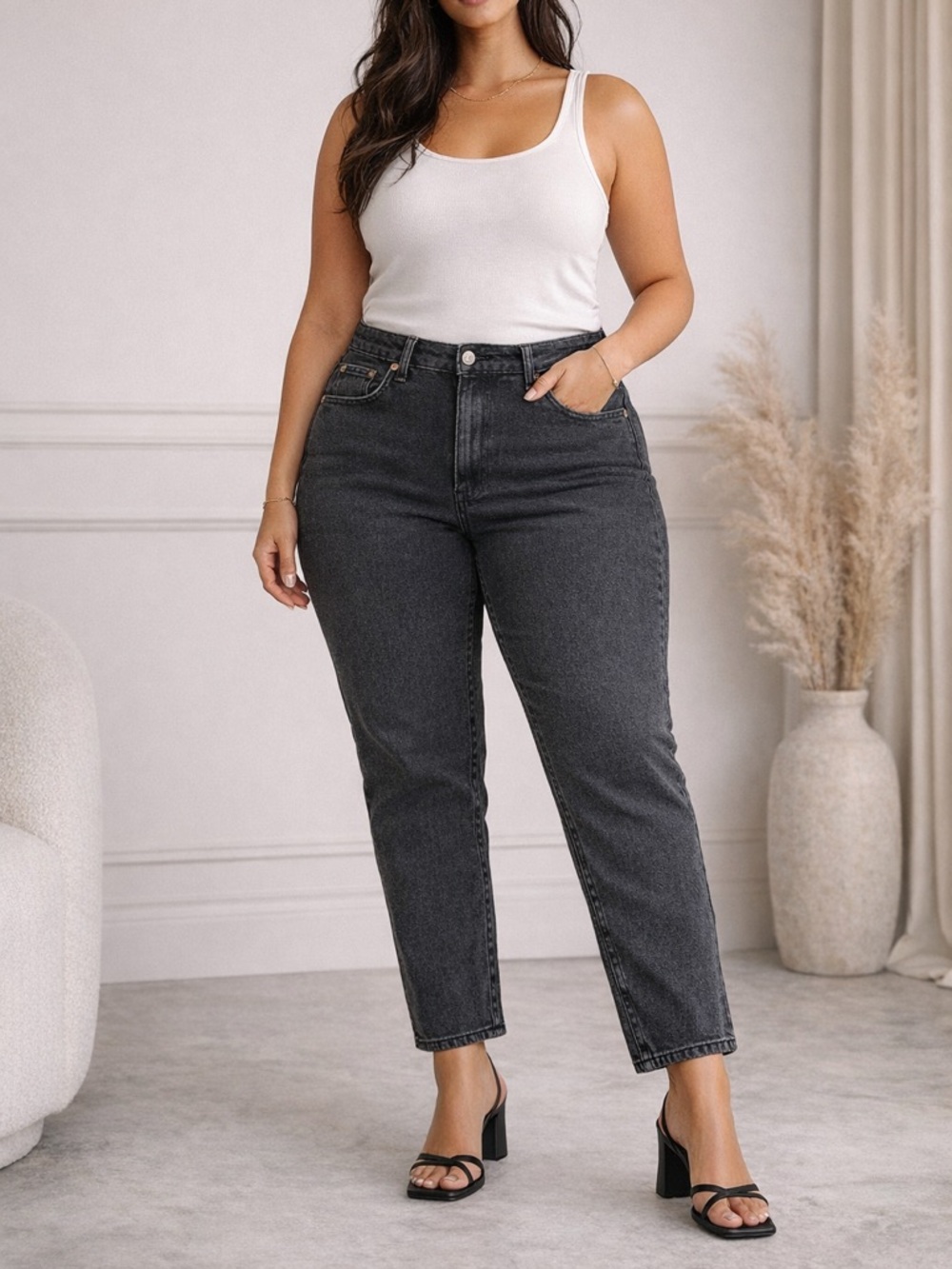 Abercrombie & Fitch Curve Love Black High Rise Ankle Straight Jeans Size 32 / 14